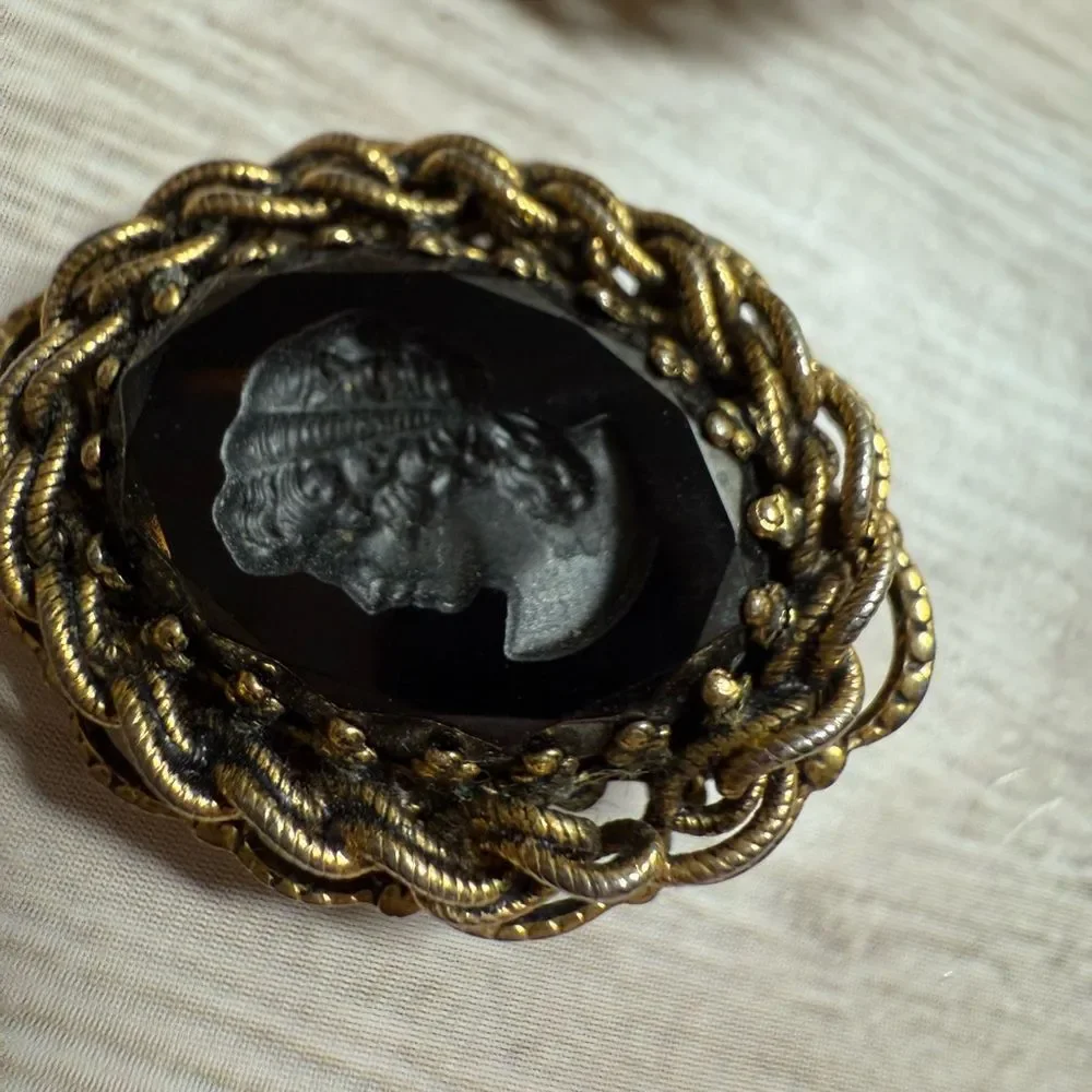 Vintage Black Cameo Clip-On Earrings Gold Tone Oval Victorian Revival